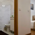 Misericordia Hostel *