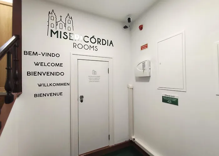 호스텔 Misericordia 과르다